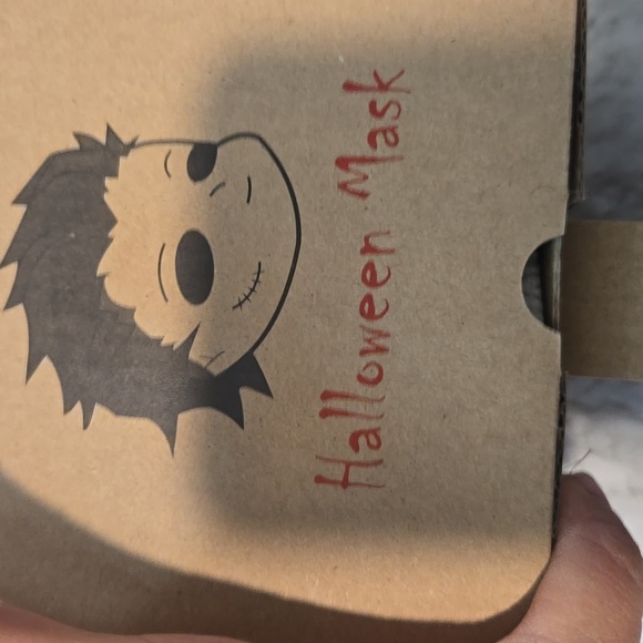 New Michael Meyers Mask - Picture 2 of 3